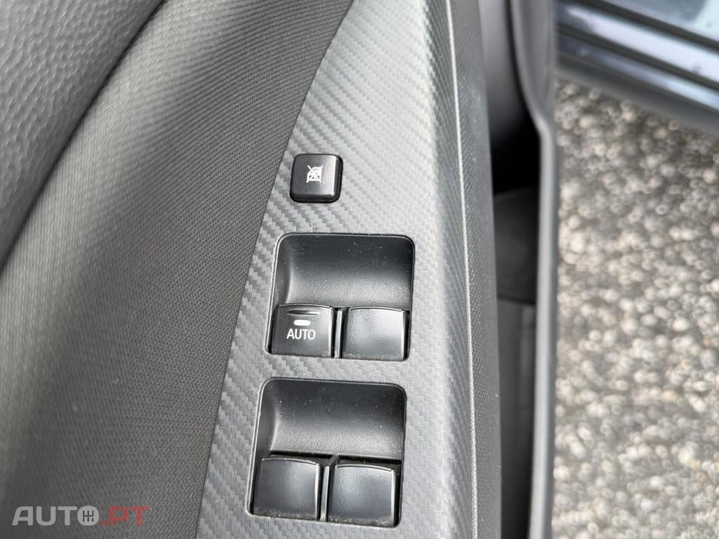 Mitsubishi Space Star 1.2 Intense Connect Edition