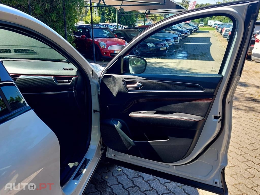Renault Arkana 1.6 E-Tech R.S.Line