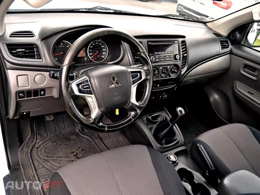 Mitsubishi L200 2.4 DI-D CD S.Cab 3L Instyle 4WD