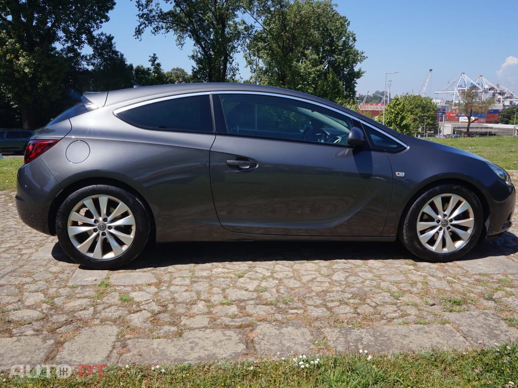 Opel Astra GTC 1.4 Turbo