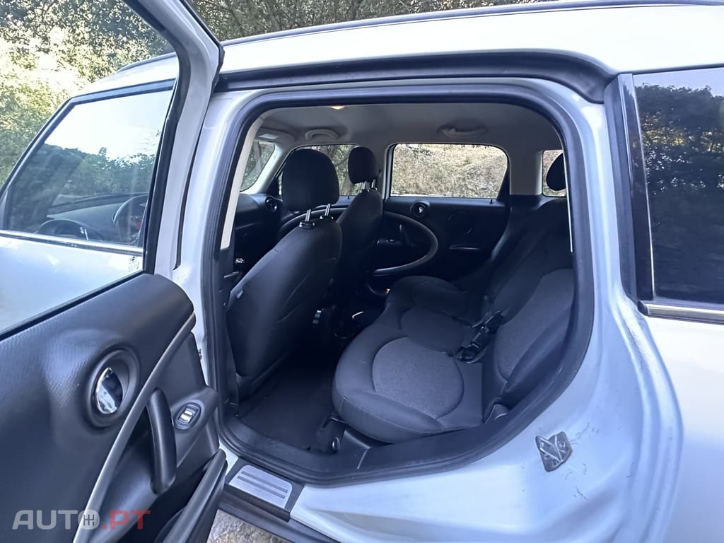 MINI Countryman One D