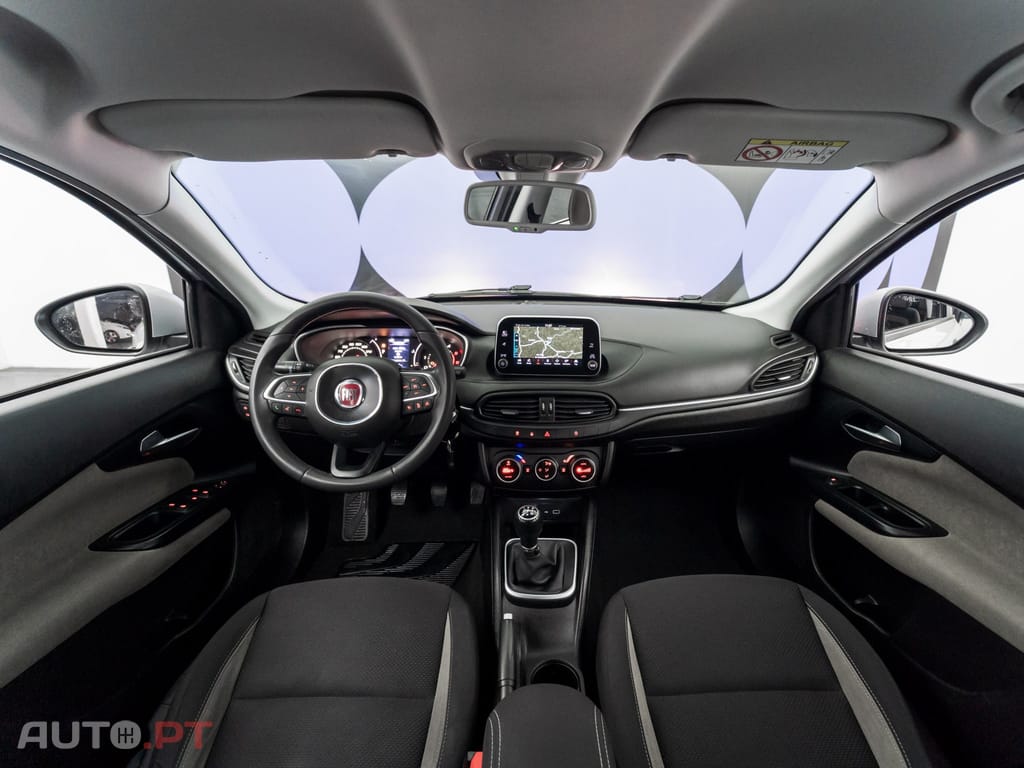 Fiat Tipo 1.3 M-Jet Lounge