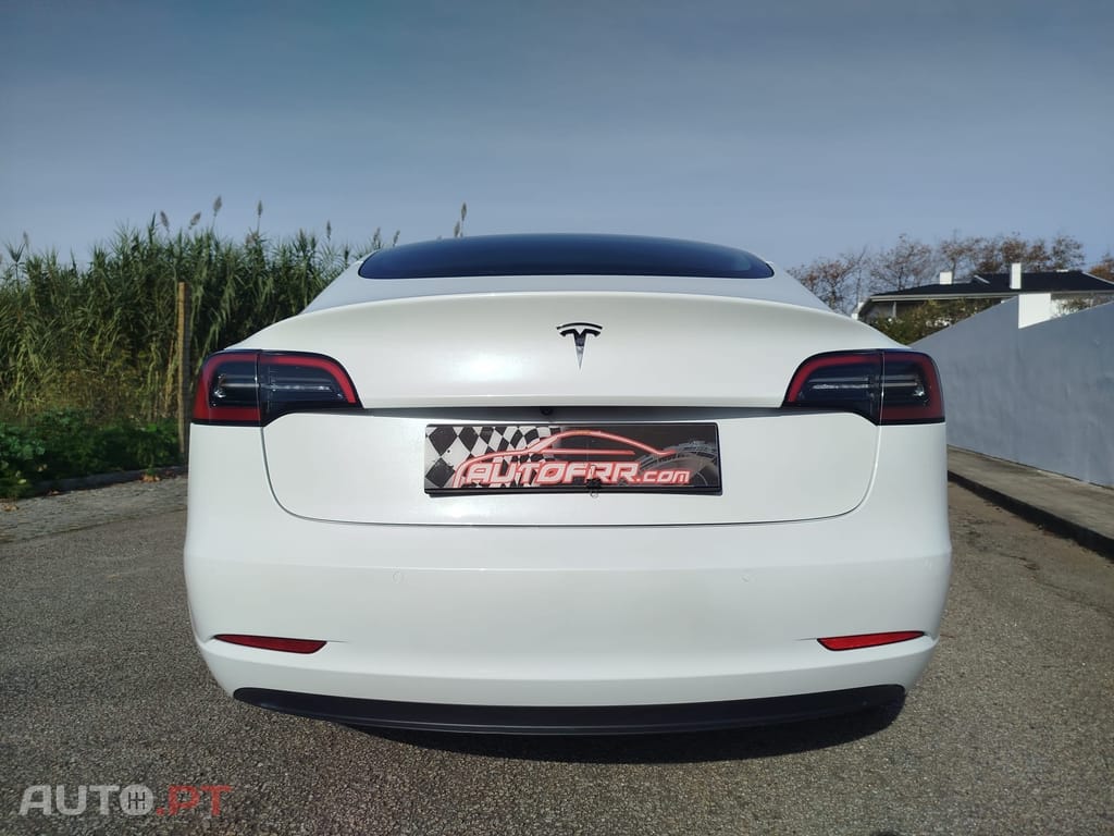 Tesla Model 3 Long Range AWD Dual Motor