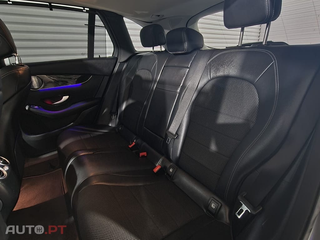 Mercedes-Benz GLC 300 e 4Matic 9G-TRONIC AMG Line
