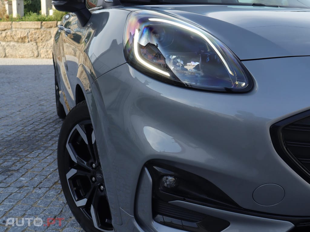 Ford Puma 1.0 EcoBoost Hybrid ST-LINE