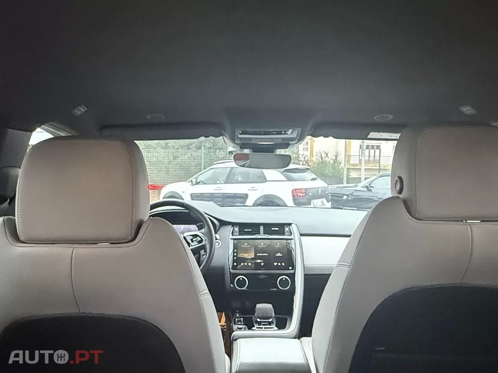 Jaguar E-Pace 1.5 P300e R-Dynamic SE AWD Aut. — fotografia 24
