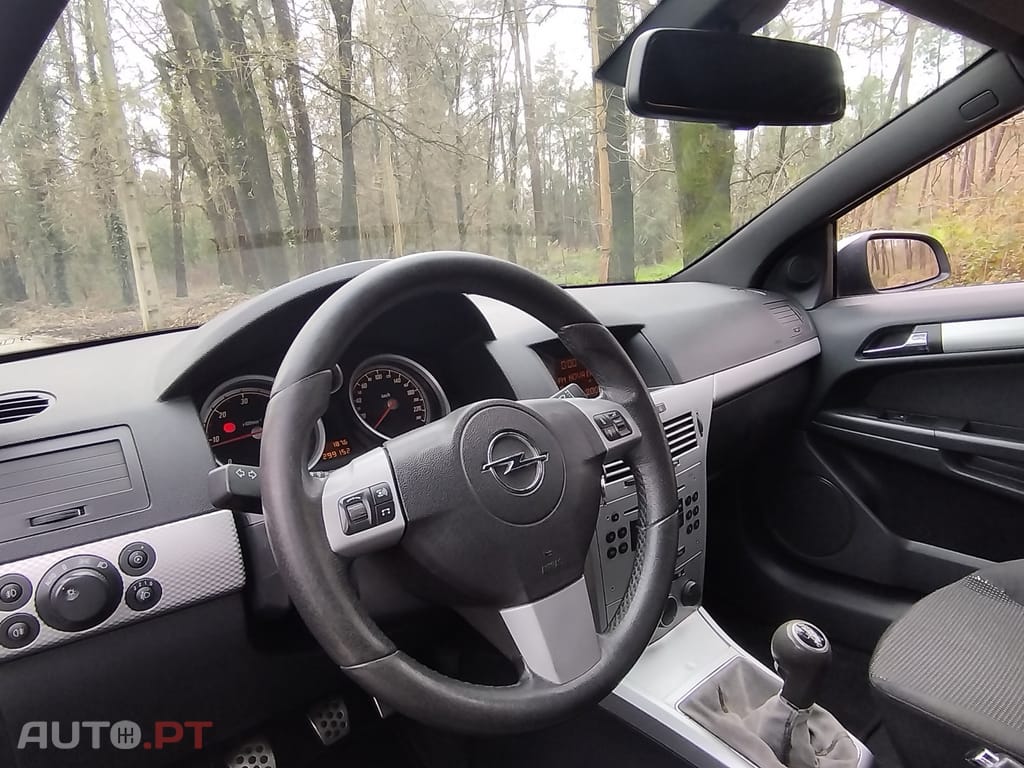 Opel Astra GTC 1.3 CDTi