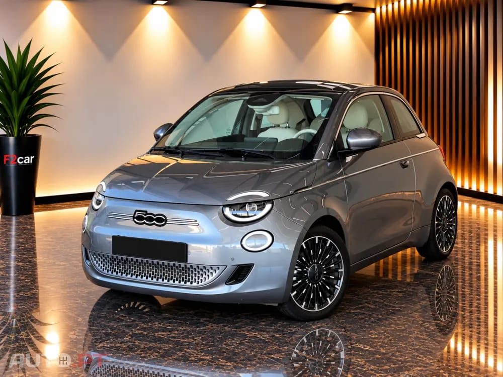 Fiat 500e La Prima