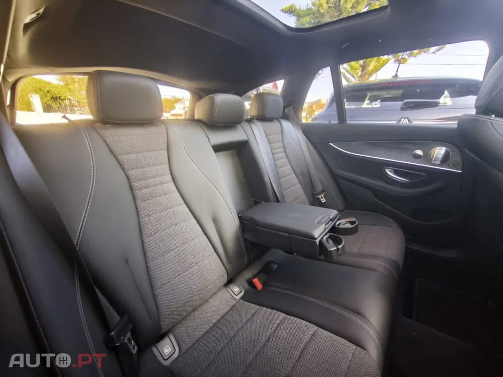 Mercedes-Benz E 300 e Station 9G-TRONIC AMG Line