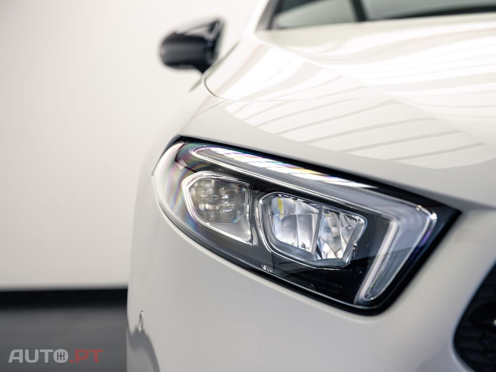 Mercedes-Benz A 250 e AMG Line