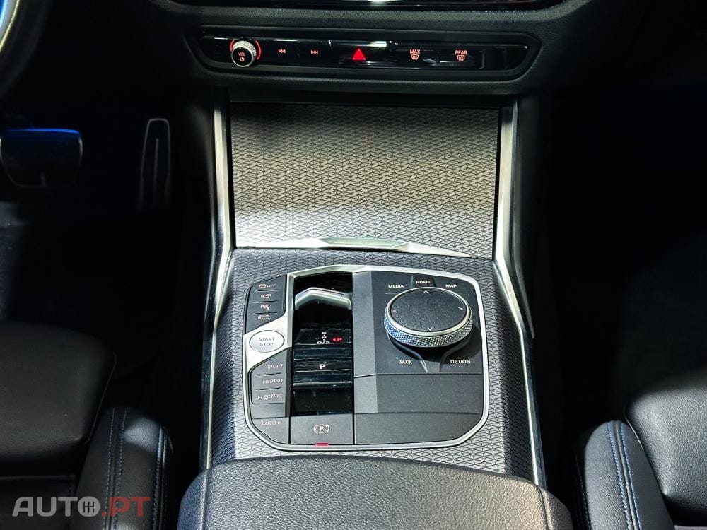 BMW 330 e Pack 50 anos M Auto