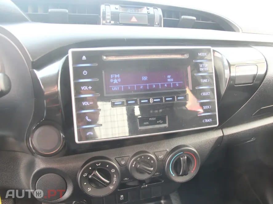 Toyota Hilux 2.4 D-4D 4WD CE CH