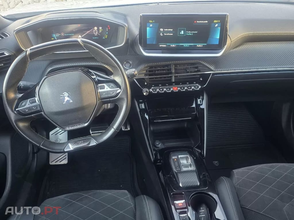 Peugeot E-2008 GT Pack