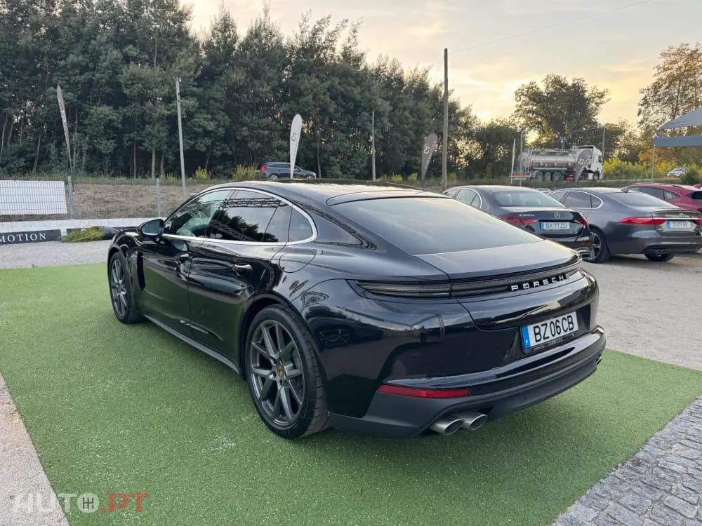Porsche Panamera 4 E-Hybrid