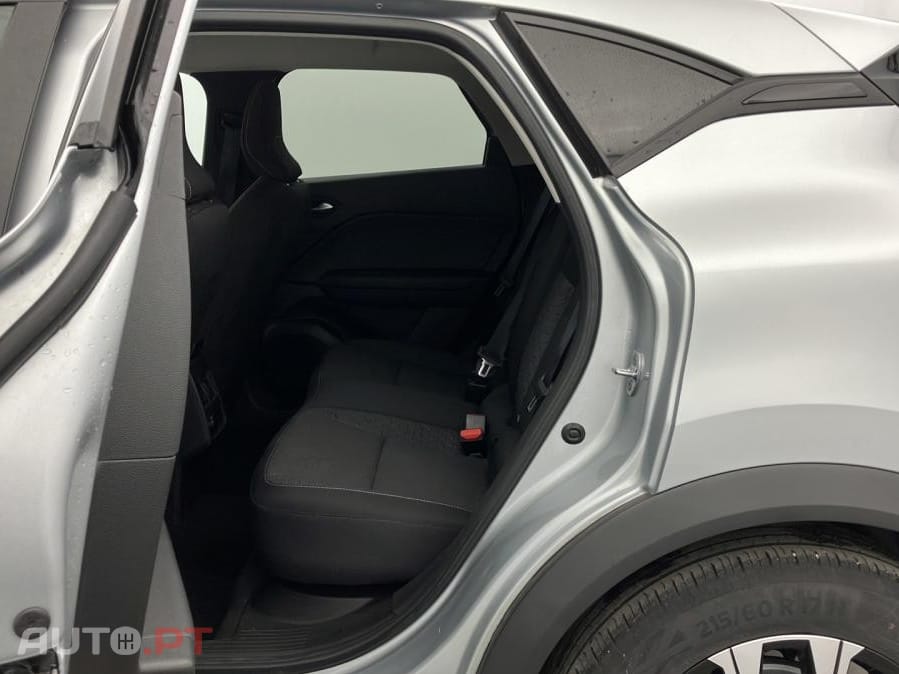 Renault Captur 1.6 E-Tech Full Hybrid Evolution
