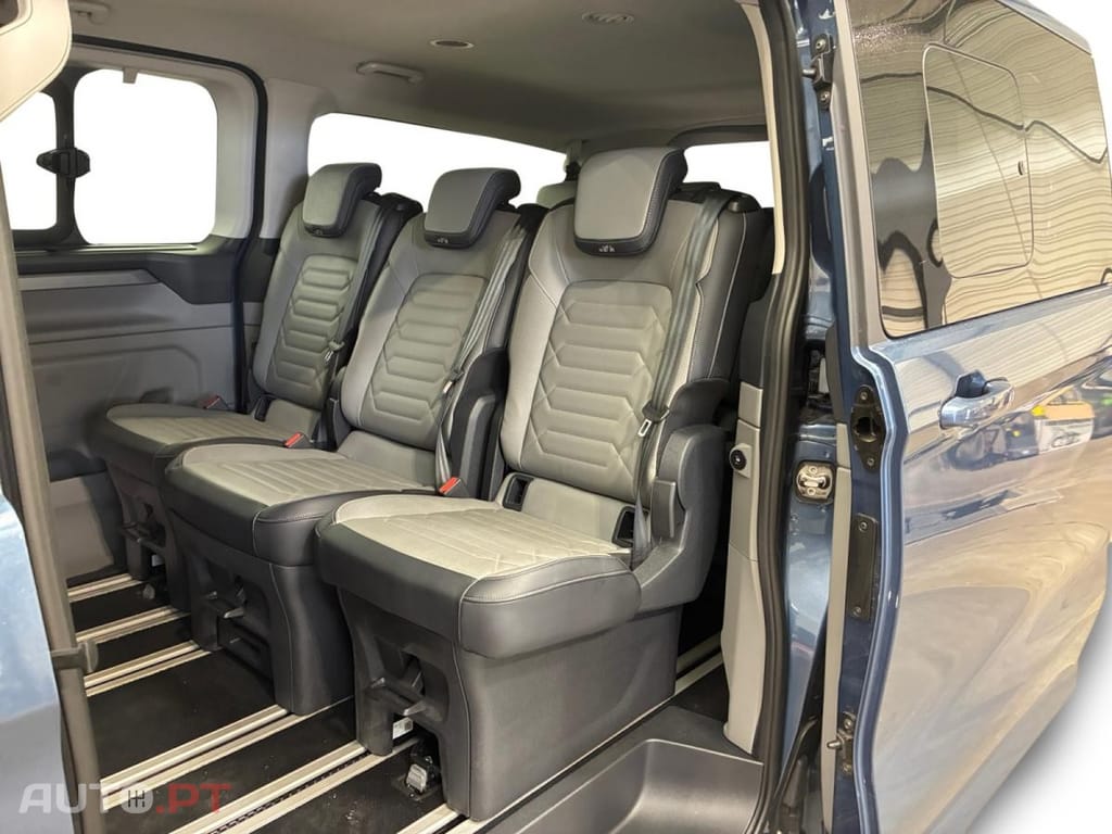Ford Tourneo 2.0 EcoBlue L2H1 Titanium Aut.