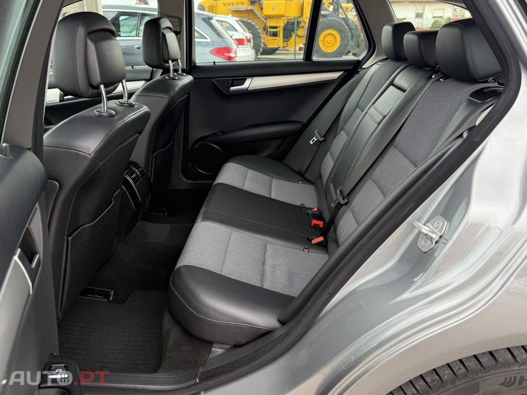 Mercedes-Benz C 200 CDI Avantgarde — fotografia 13