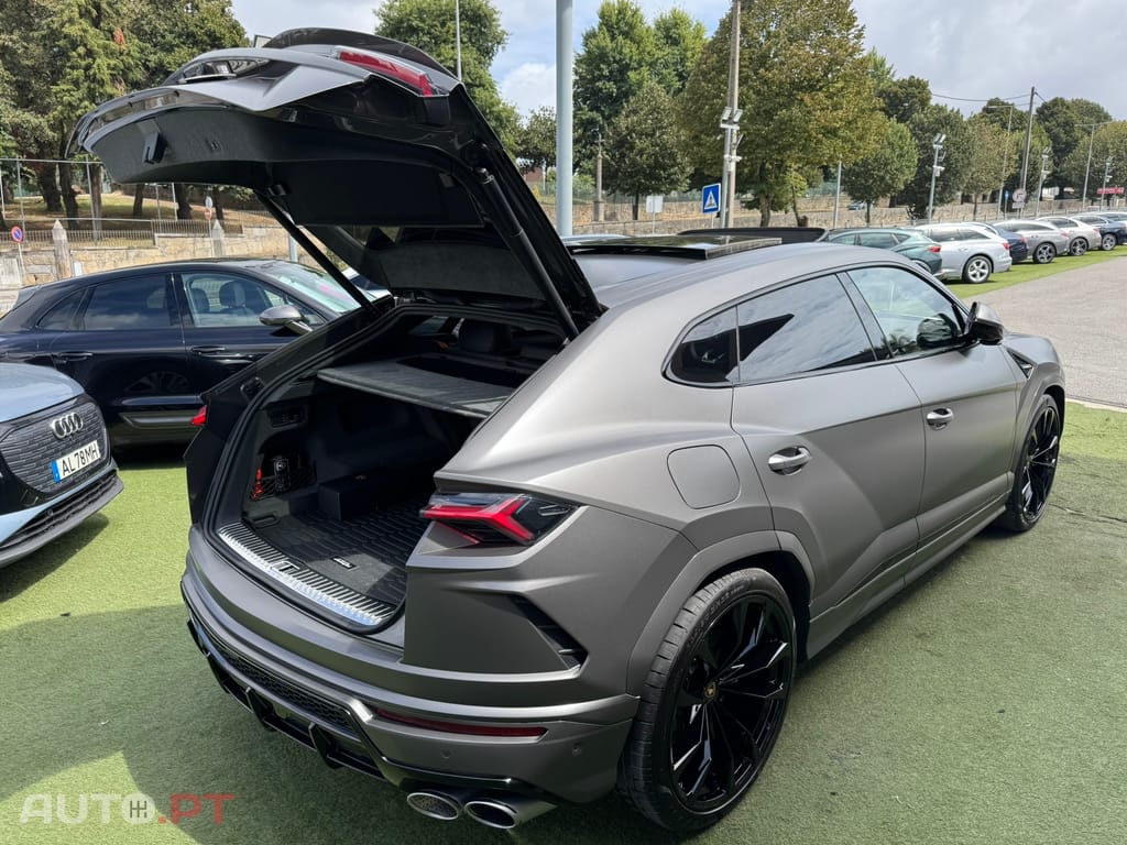 Lamborghini Urus 4.0 V8