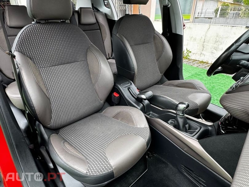 Peugeot 2008 1.2 PureTech Allure