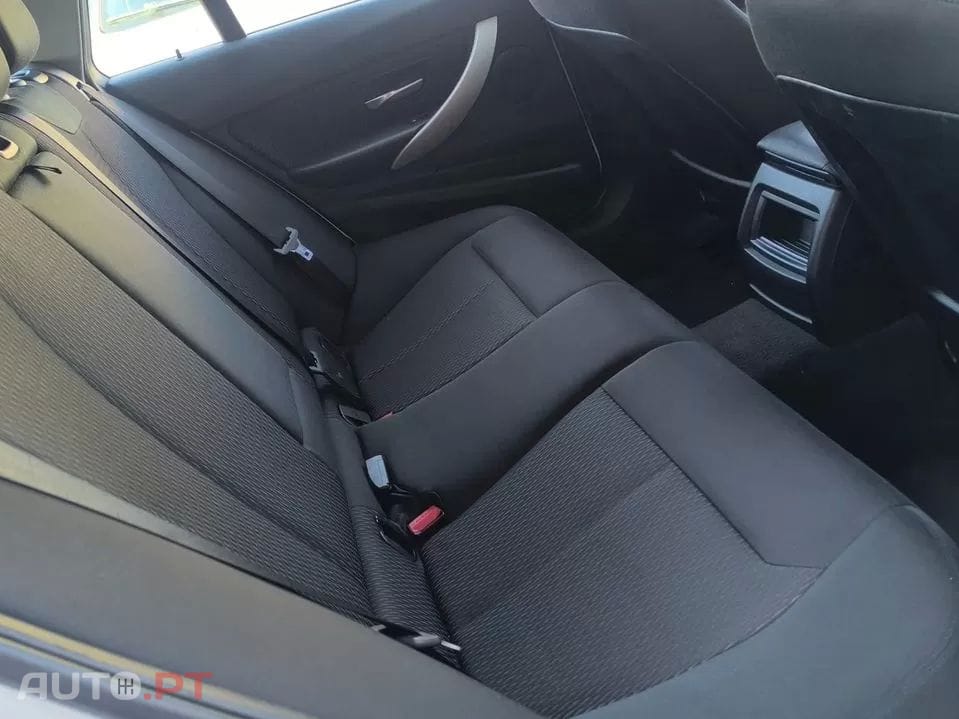 BMW 318  D Xdrive Luxury Line
