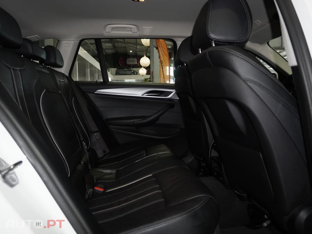 BMW 520 e Line Luxury