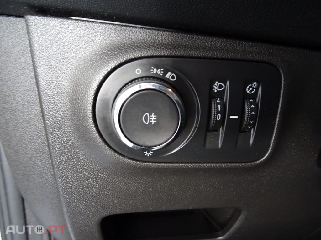 Opel Corsa Outro