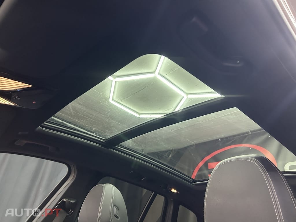 BMW iX3 Impressive Dark Shadow