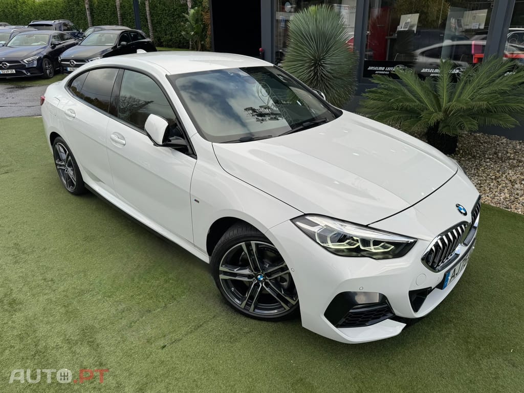 BMW 218 d Pack Desportivo M