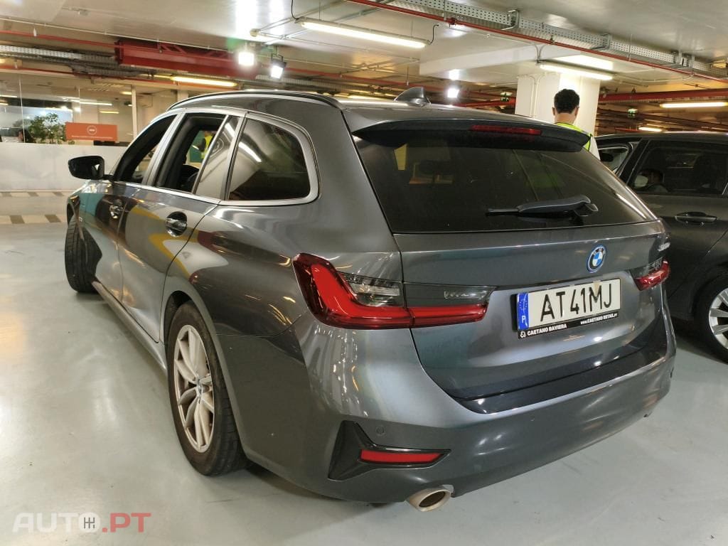 BMW 320 e Pack Essence Auto