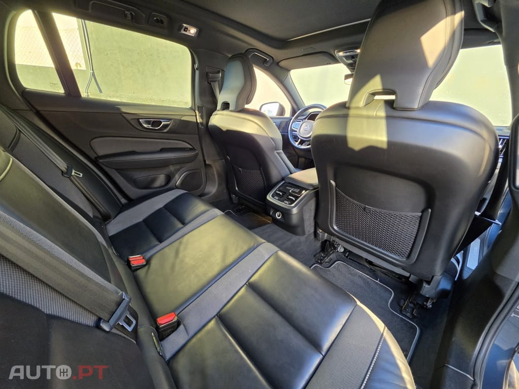 Volvo V60 2.0 D4 R-Design Momentum Geartronic