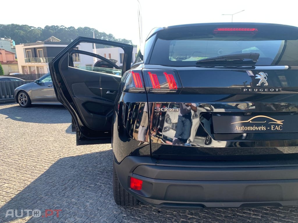 Peugeot 3008 1.5 BlueHDi Active
