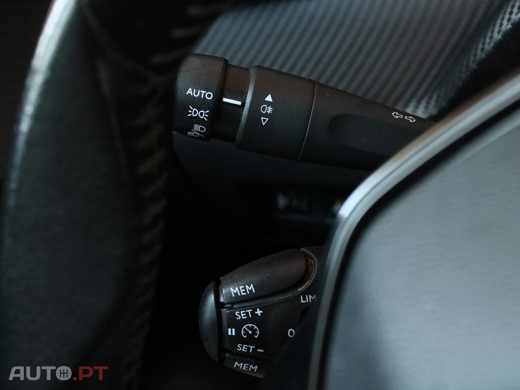 Peugeot E-208 50 kWh Allure