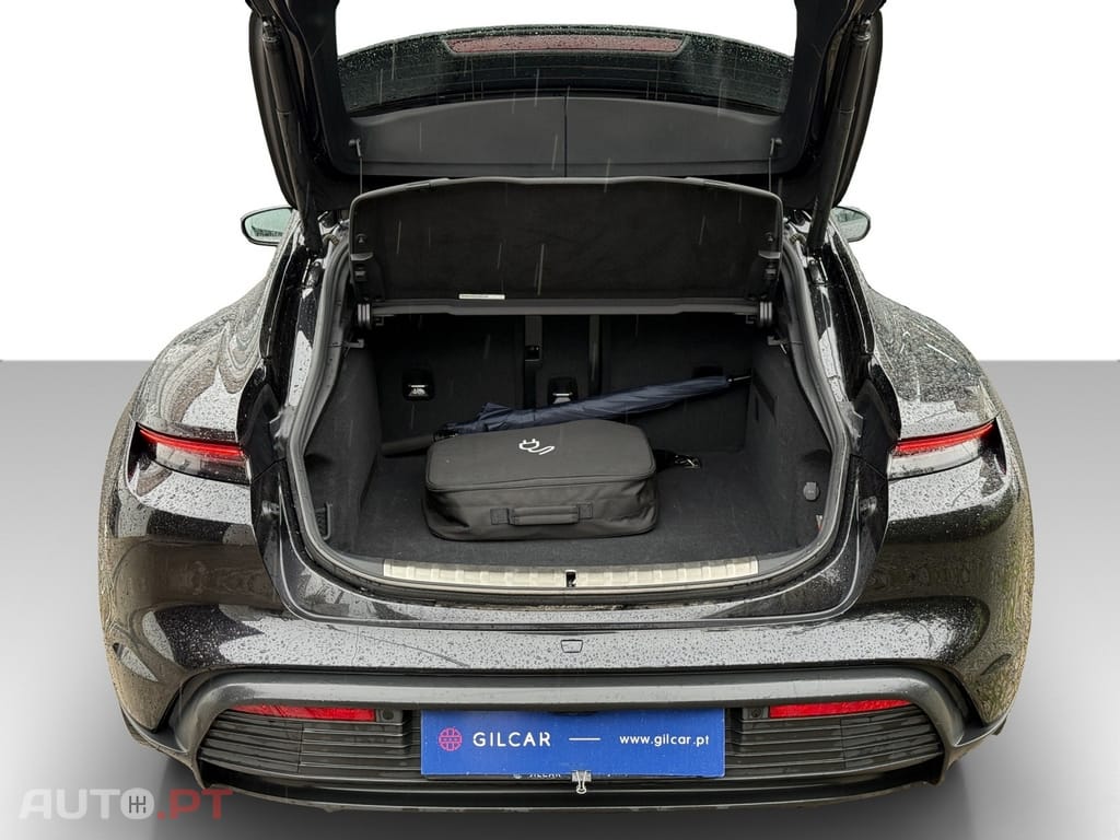 Porsche Taycan 4S