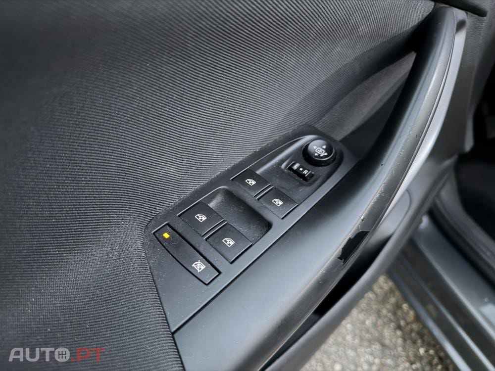 Opel Astra 1.6 CDTi Cosmo S/S J18