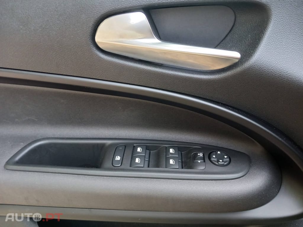 Alfa Romeo Junior 1.2 Speciale eDCT6