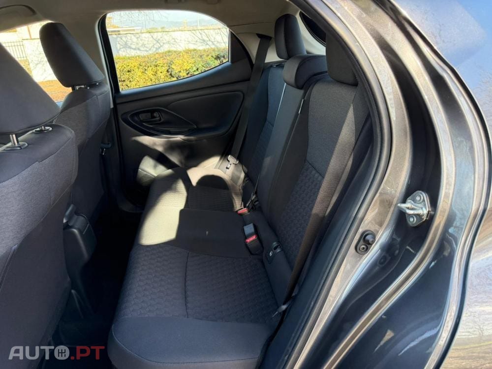 Mazda 2 1.5 L Hybrid VVT-i Agile