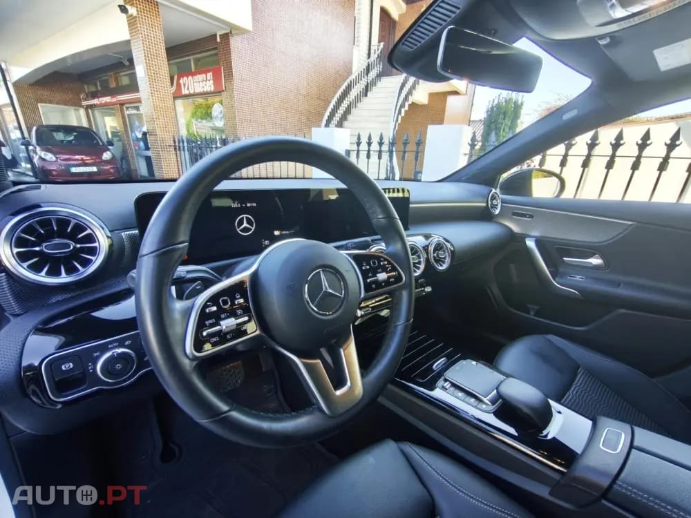 Mercedes-Benz A 250 e 8G-DCT Progressive Advanced