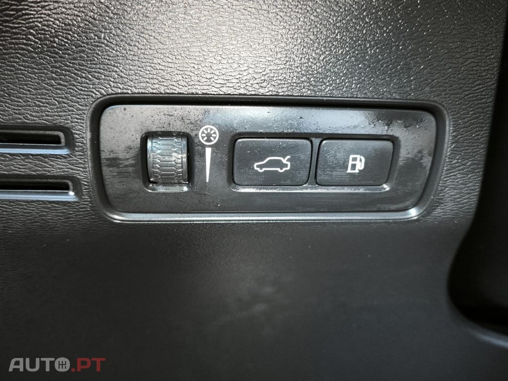 Volvo XC40 1.5 T4 PHEV Inscription Expression