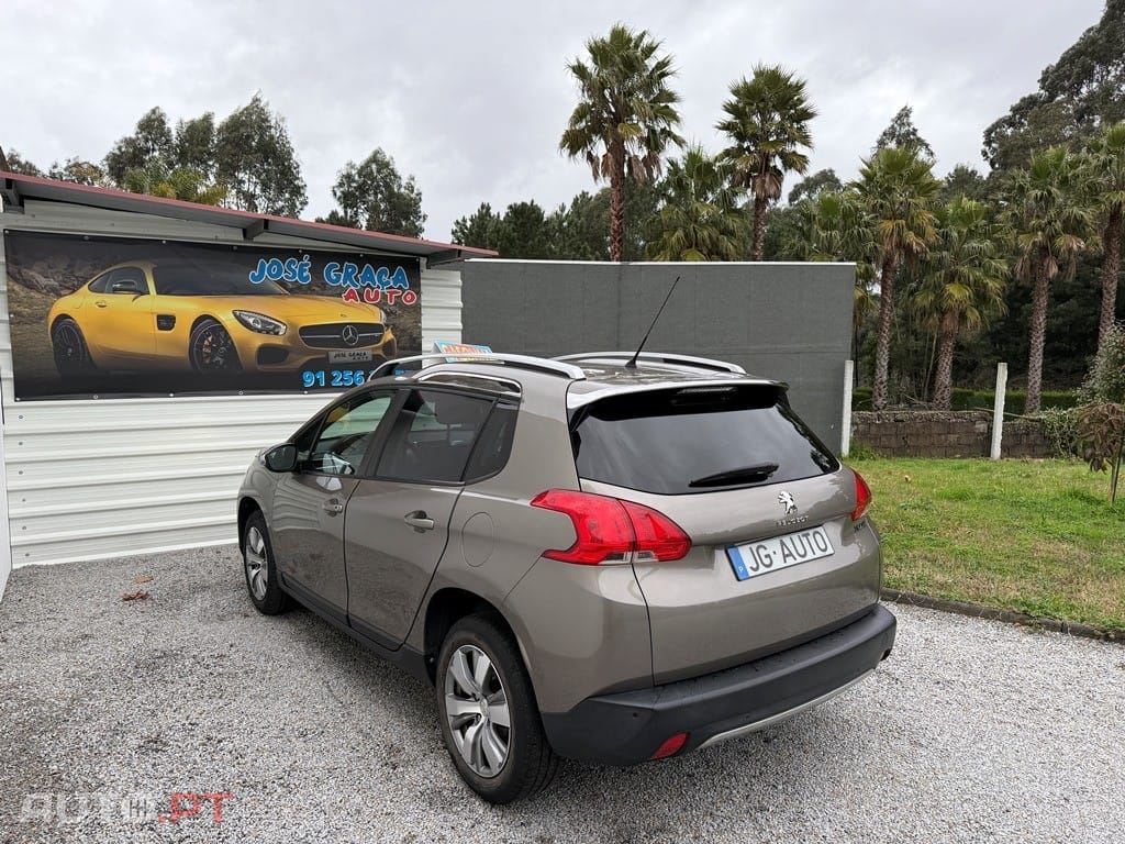 Peugeot 2008 1.2 PureTech Access