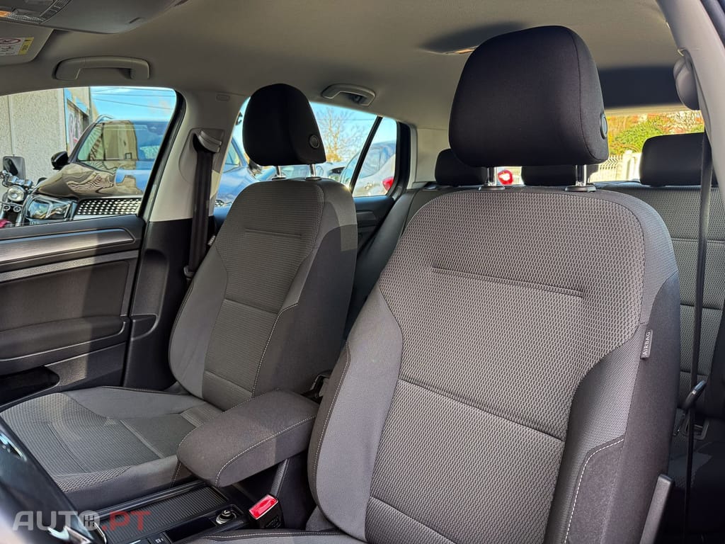 Volkswagen Golf 1.0 TSI Confortline