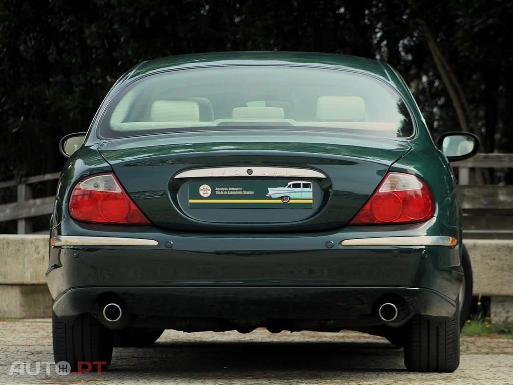 Jaguar S-Type 2.5 V6 Executive