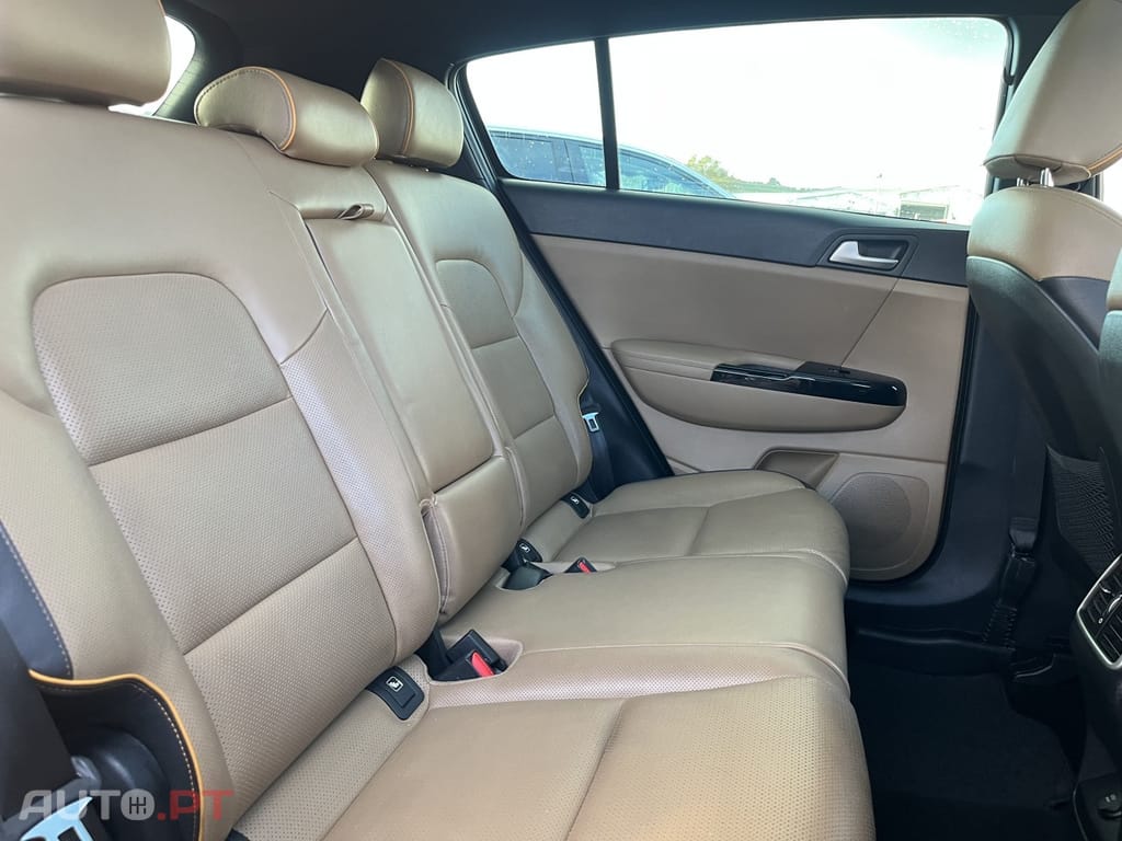 Kia Sportage 1.7 CRDi ISG TX Navi