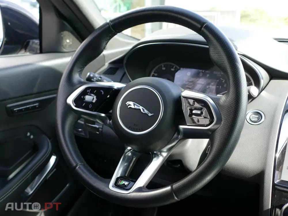 Jaguar E-Pace 1.5 P300e R-Dynamic HSE AWD Aut.