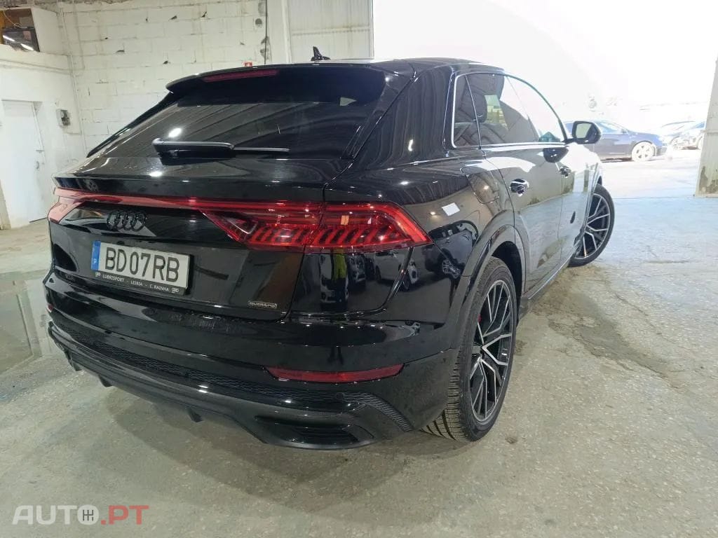 Audi Q8 60 TFSIe quattro S line Tiptronic