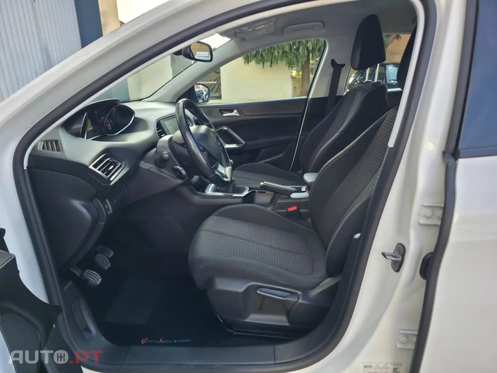 Peugeot 308 1.5 BlueHDi Style