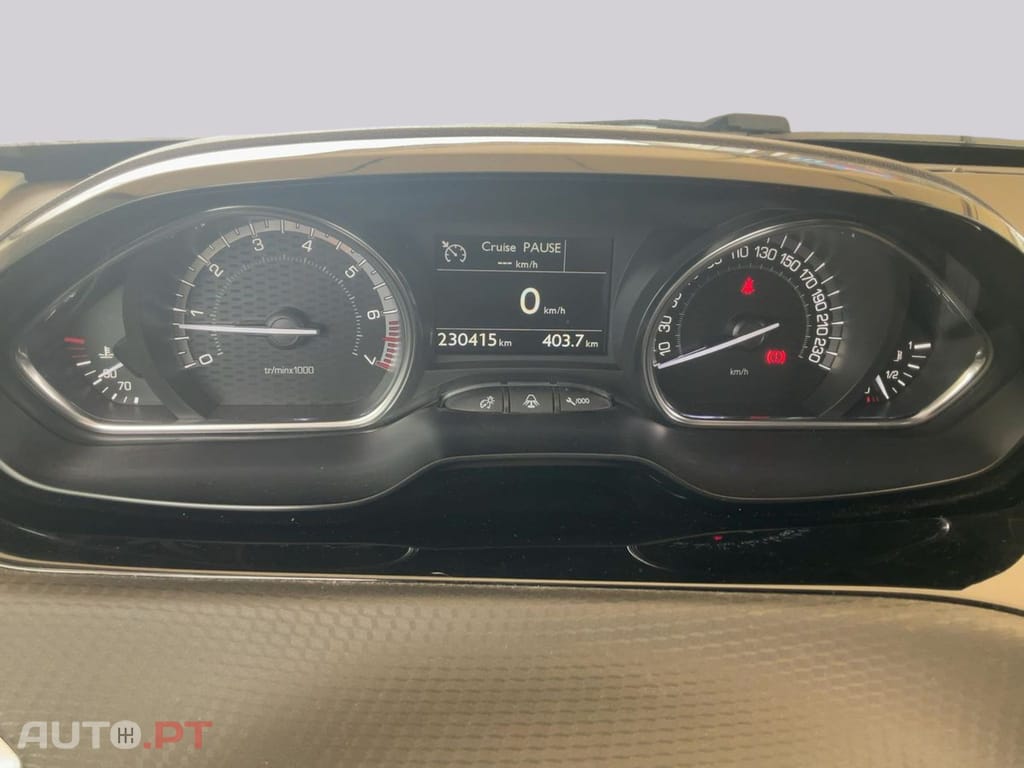 Peugeot 2008 1.2 e-THP GT Line