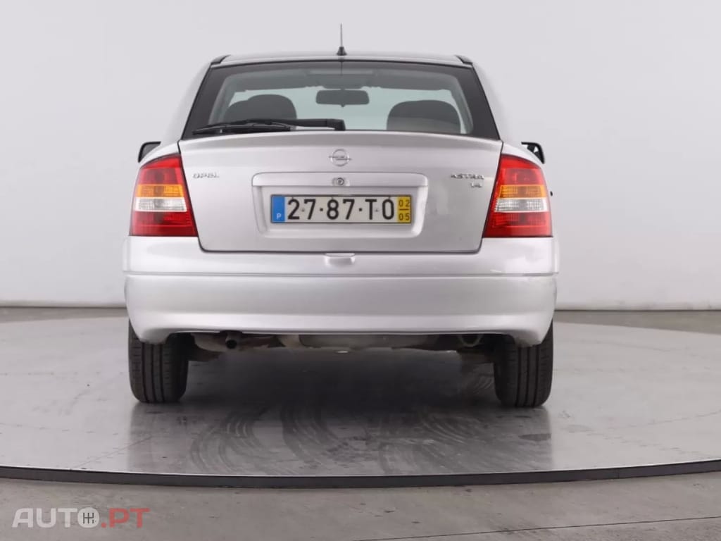 Opel Astra 1.4 Elegance