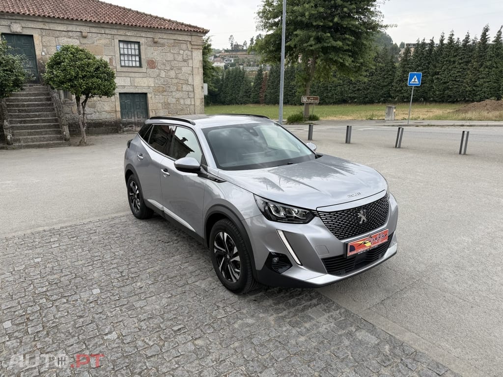 Peugeot E-2008 50 kWh Allure