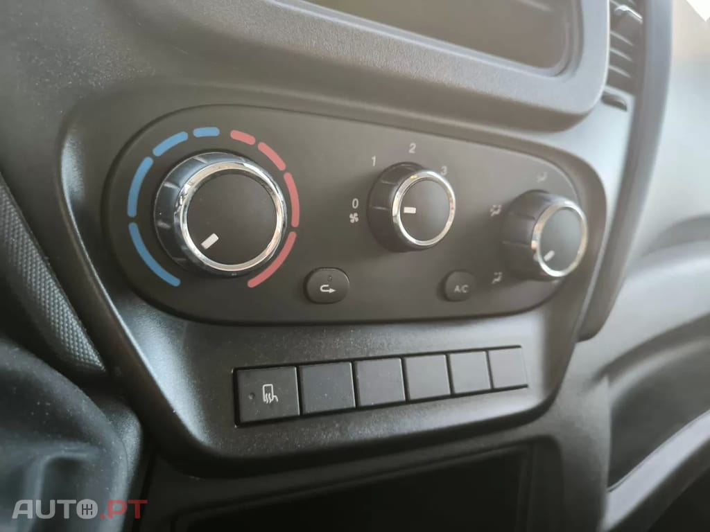 Iveco Daily  2.3 35 S 140 Isotérmica