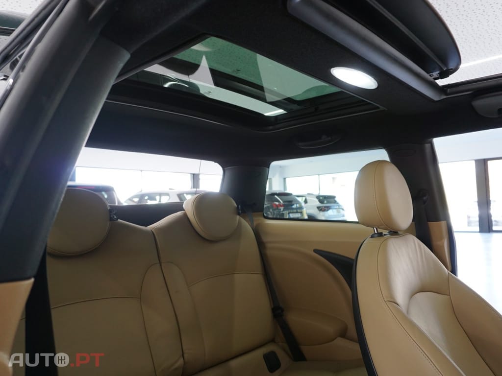 MINI Cooper Cooper D